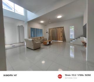 Seruni Bayu Pusing Holiday House - 8