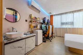 网鱼电竞酒店广州天河客运站店 - 6