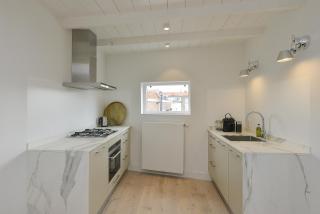 Endless Summer Beach Apartments - 3