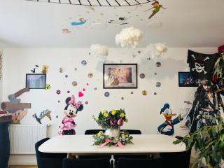 THE ENCHANTED HOUSE ( 15 min walk to Disney) - 4