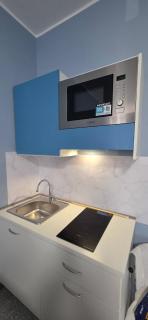 CENTRAL STATION APARTMENTS TROPEA - 200 Meters from the Train - Steps from the Main Street - 4