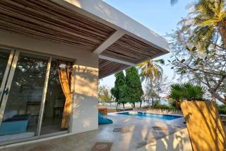 At-Pran Sunrise Beach Resort - 4