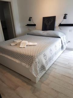 The Happiness of the Lake - 5