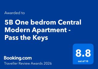 5B One bedrom Central Modern Apartment - Pass the Keys - 6