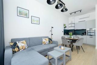 Modny Apartament z Parkingiem i Balkonem by Renters Prestige - 6