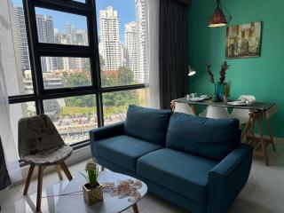 N10 Robertson KLCC Alor Street Bukit Bintang 2R2B 7Pax - 8