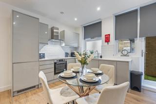 Coulsdon Luxe - Sleeps 3 - Near Station - 2
