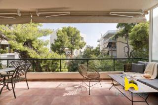 Elegant Riviera Retreat Sunlit Oasis Near Beach - 7