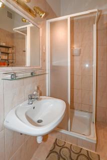 Klassz Apartmanház - 3