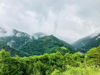 LA PERLE DE LA VALLÉE - 8