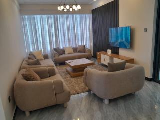 elegant executive two bedroom apartment with amazing city views,swimming pool,fully equipped gym and close proximity to major shopping malls and restaurants - 4