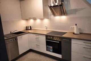 Großzügige, sonnige Dachgeschosswohnung mit Balkon - 9