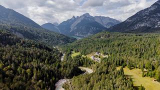 Hotel Garni Isarlodge Wiesenhof - Scharnitz - 9