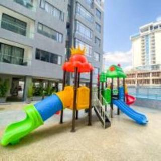 serene stays apartment with fully equipped gym , heated swimming pool ,private parking space and amazing scenic views - 5