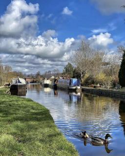 Owd Nell's Tavern - 3