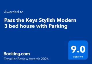 Pass the Keys Stylish Modern 3 bed house with Parking - 5