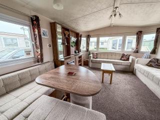 Lovely 8 Berth Caravan At California Cliffs Nearby Scratby Beach Ref 50060E - 6
