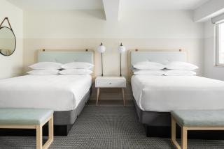 Hampton by Hilton Grand Cayman Seven Mile Beach - 1