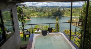 Rocks Glamping - Guatapé, El Peñol - 0
