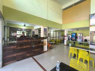 Hotel Gunjan Lodging & Boarding - 7