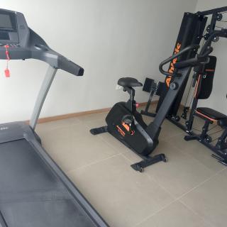 Elegant loft blocks away from La Galeria - 5