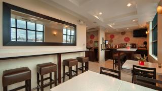 Best Western Woodland Hills - 1