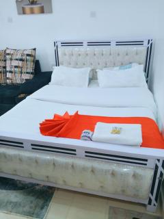 Elegant City Studio near Westside Mall CBD - 3