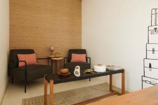 RedDoorz Plus near Exit Toll Puncak 2 - 4