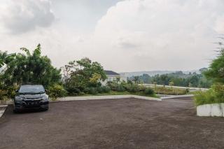 RedDoorz Plus near Exit Toll Puncak 2 - 9