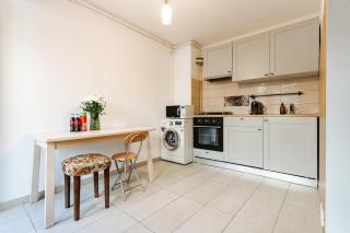 Downtown Homey Duplex with Private Yard - 4