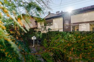 Downtown Homey Duplex with Private Yard - 5