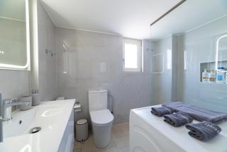 Angelica Oasis - Luxury Apartments with Pool Access - 2