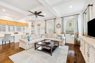 Community Pool, Sleeps 10, Salty Pines Retreat, Bikes - 5