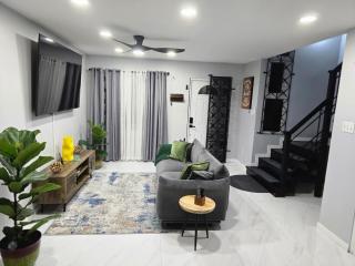 Casa 28 2Bed 2 Bath Townhouse 24Hour Security - 0