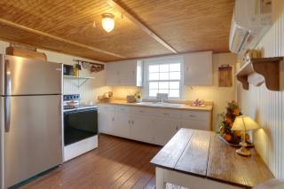 Farm House at Fairview Rustic Retreat in Amherst - 1