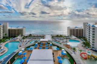 Hilton Cancun Mar Caribe All-Inclusive Resort - 4