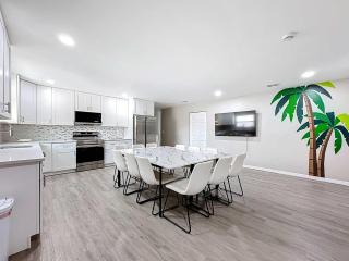 The Grand Gathering House 11BR 6BA - 7