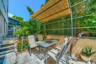 A 2 comfortable apt w terrace & garden near beach - 5