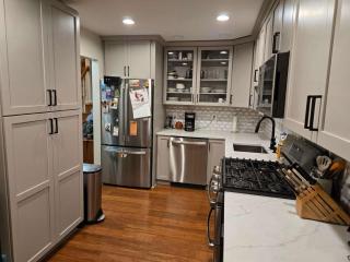 Classy Old Town Getaway 3-BR in Perfect Location - 9