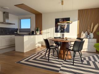 "SONNENGRÜN" - Premium Apartments Seekirchen, Balkon - 1