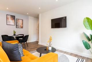 Beautiful 1 Bedroom Apartment near City Centre - 2