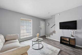 Relaxing 1BR townhome with modern touches - 6