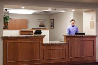Candlewood Suites La Crosse by IHG - 8