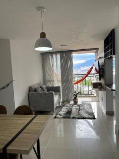 Acogedor Apartamento con Vista Increible Sabaneta - 3