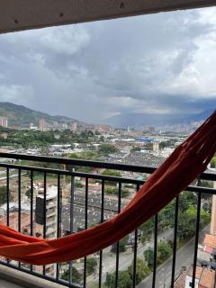 Acogedor Apartamento con Vista Increible Sabaneta - 2