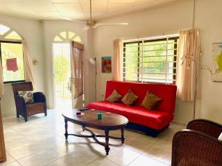 Eigen knusse bungalow met prive zwembad - 9