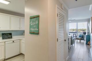 Bayfront Okaloosa Island Condo with Beach Boardwalk! - 7