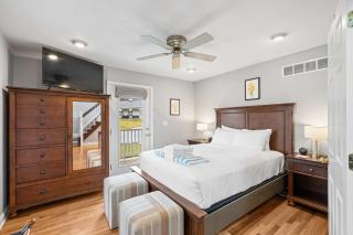 Country Home with Hot Tub Fire Pit for 10 Guests - 1