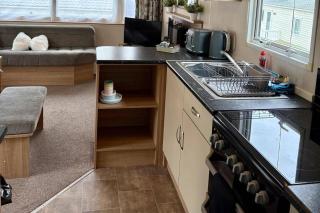 Sheena Beautiful Static Caravan Hoburne Devon Bay - 6