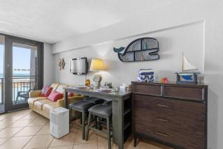 Hawaiian Inn 209 - 8